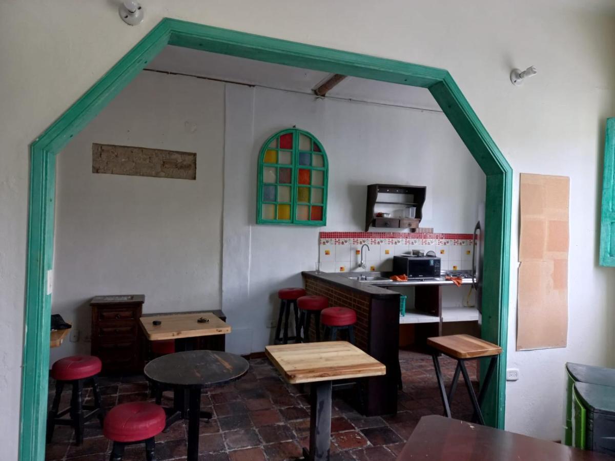 Mochileros Viajeros Hostel Bogota Exterior photo